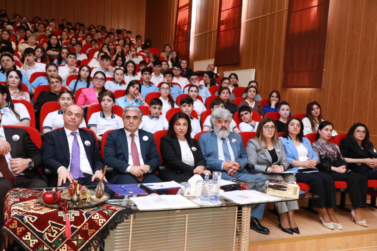 Suraxanıda referat-yazı müsabiqəsi keçirilib - FOTOLAR