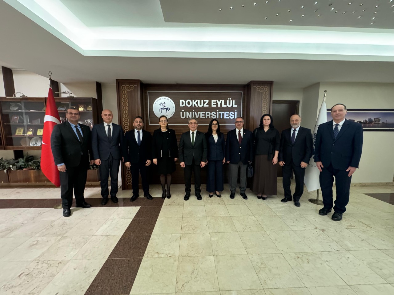 İzmirdə azərbaycanlılara qarşı törədilmiş soyqırımlara həsr olunmuş konfrans keçirilib - FOTOLAR
