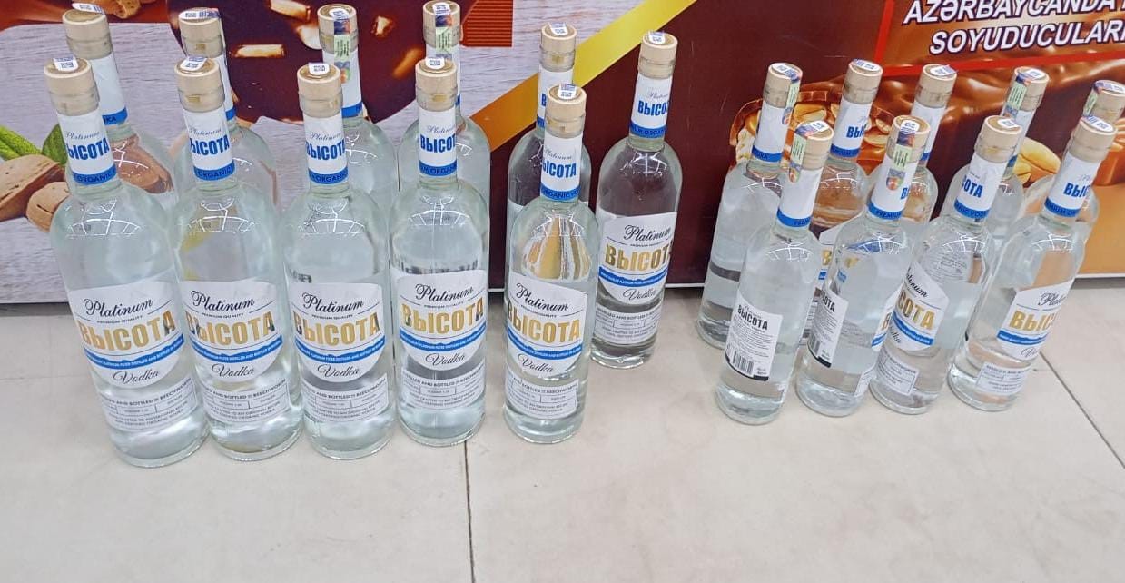 Salyanda marketdə saxta spirtli içkilər aşkarlanıb - FOTOLAR