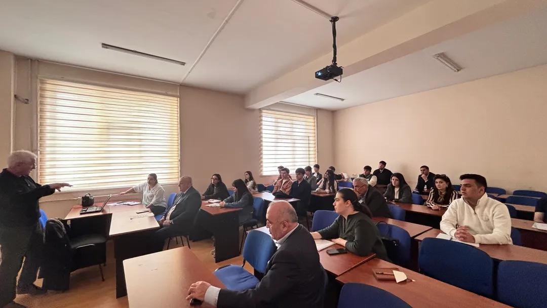 ATMU-da elmi-nəzəri seminar keçirilib - FOTOLAR