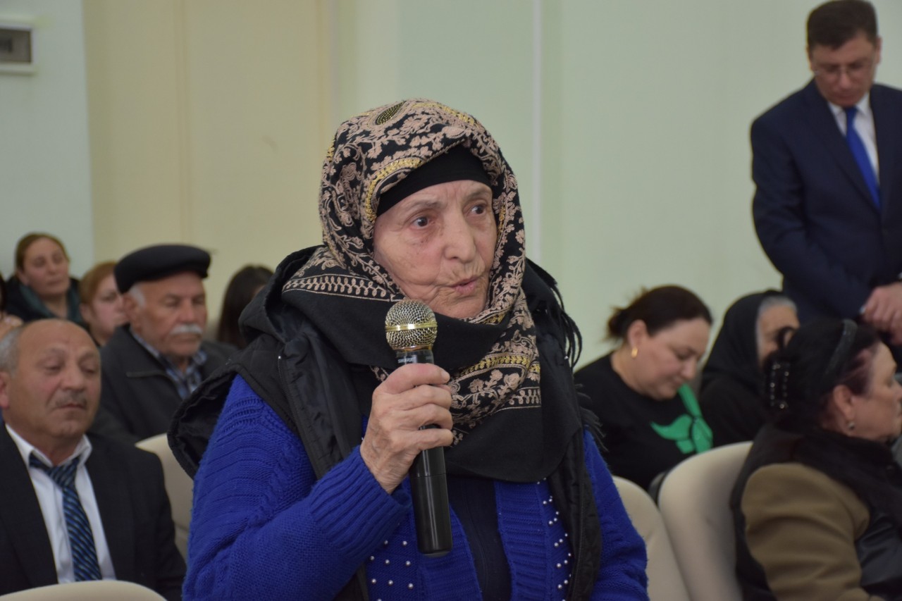Ağdamın icra başçısı Vaqif Həsənovun növbəti səyyar qəbul-görüşü keçirildi - FOTOLAR