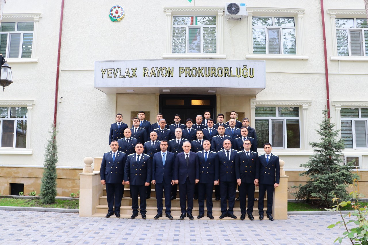 Kamran Əliyev Yevlaxda vətəndaşları qəbul etdi - FOTOLAR