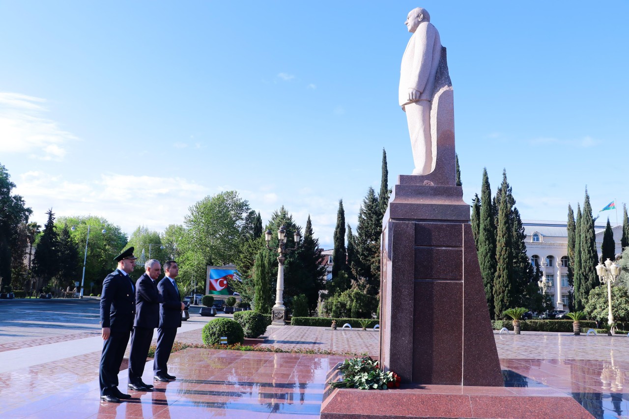 Kamran Əliyev Yevlaxda vətəndaşları qəbul etdi - FOTOLAR
