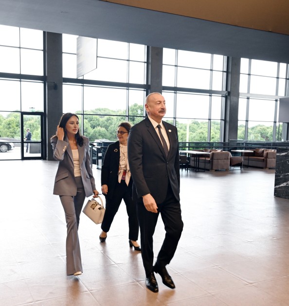 İlham Əliyev və ailə üzvləri Antalyada forumun açılışına qatıldı - FOTOLAR