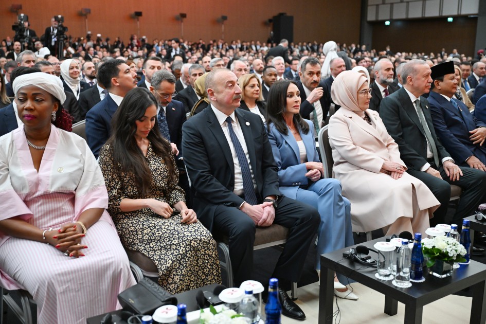 İlham Əliyev və ailə üzvləri Antalyada forumun açılışına qatıldı - FOTOLAR