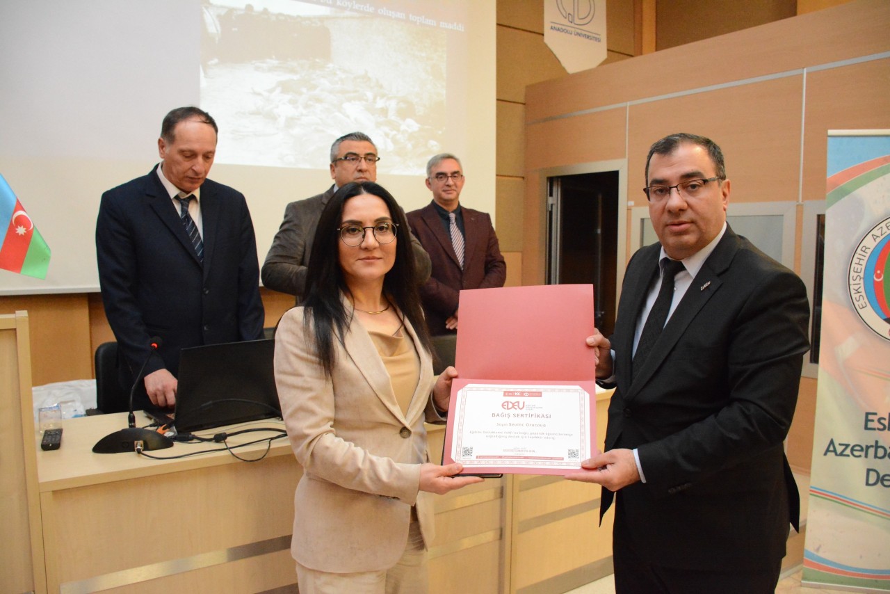 Eskişehirdə soyqırım mövzusunda konfrans keçirilib - FOTOLAR