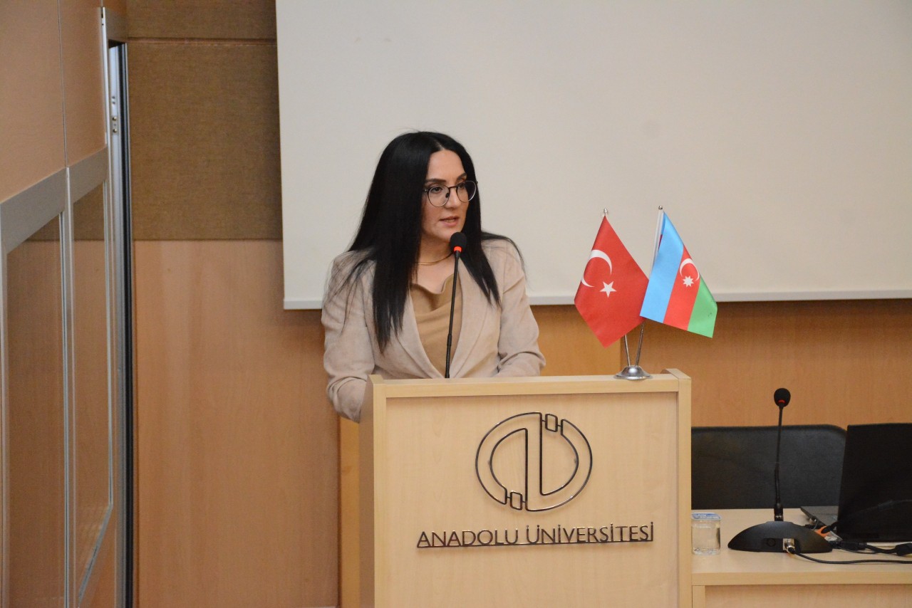 Eskişehirdə soyqırım mövzusunda konfrans keçirilib - FOTOLAR