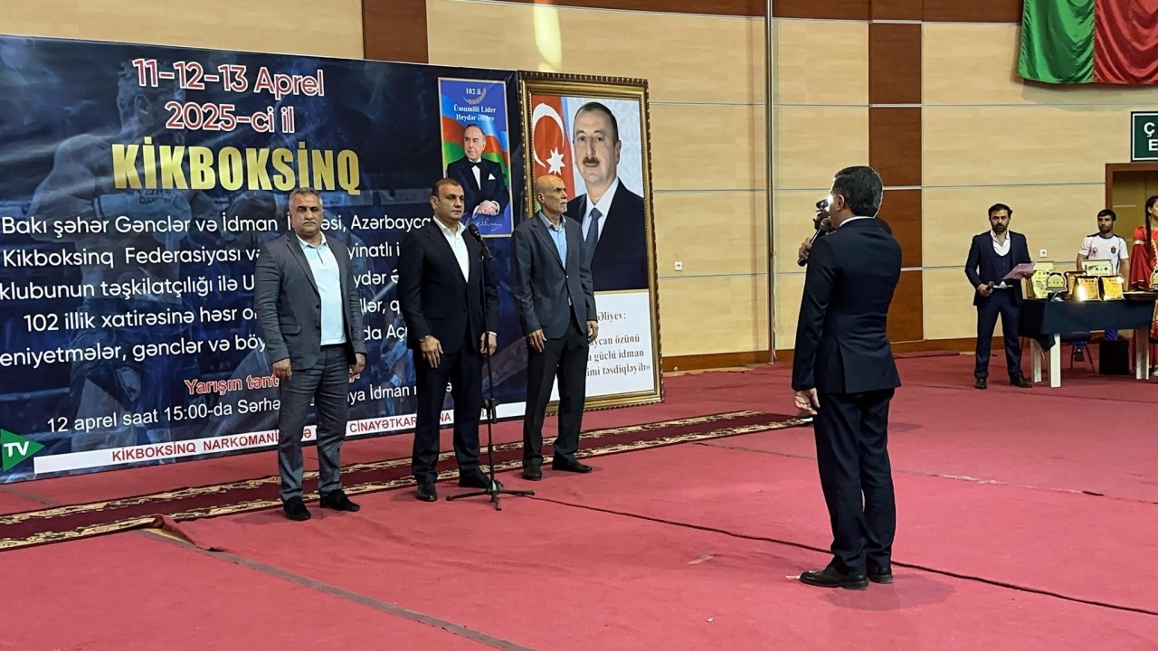 Kikboksçuların iştirakı ilə Ulu Öndərə həsr olunmuş xatirə turniri keçirilir - FOTOLAR