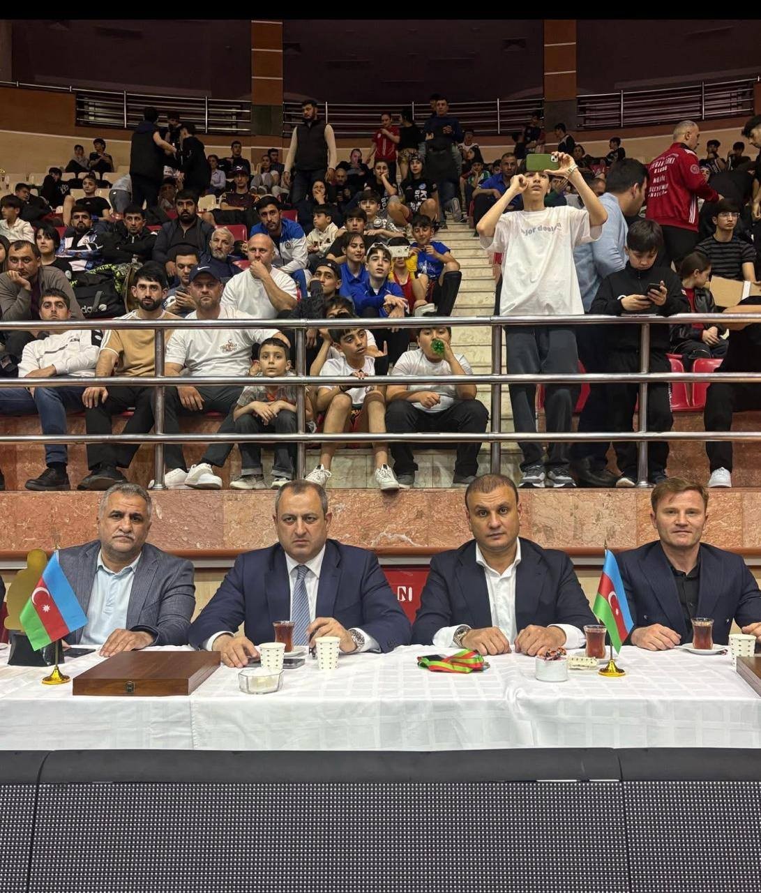 Kikboksçuların iştirakı ilə Ulu Öndərə həsr olunmuş xatirə turniri keçirilir - FOTOLAR