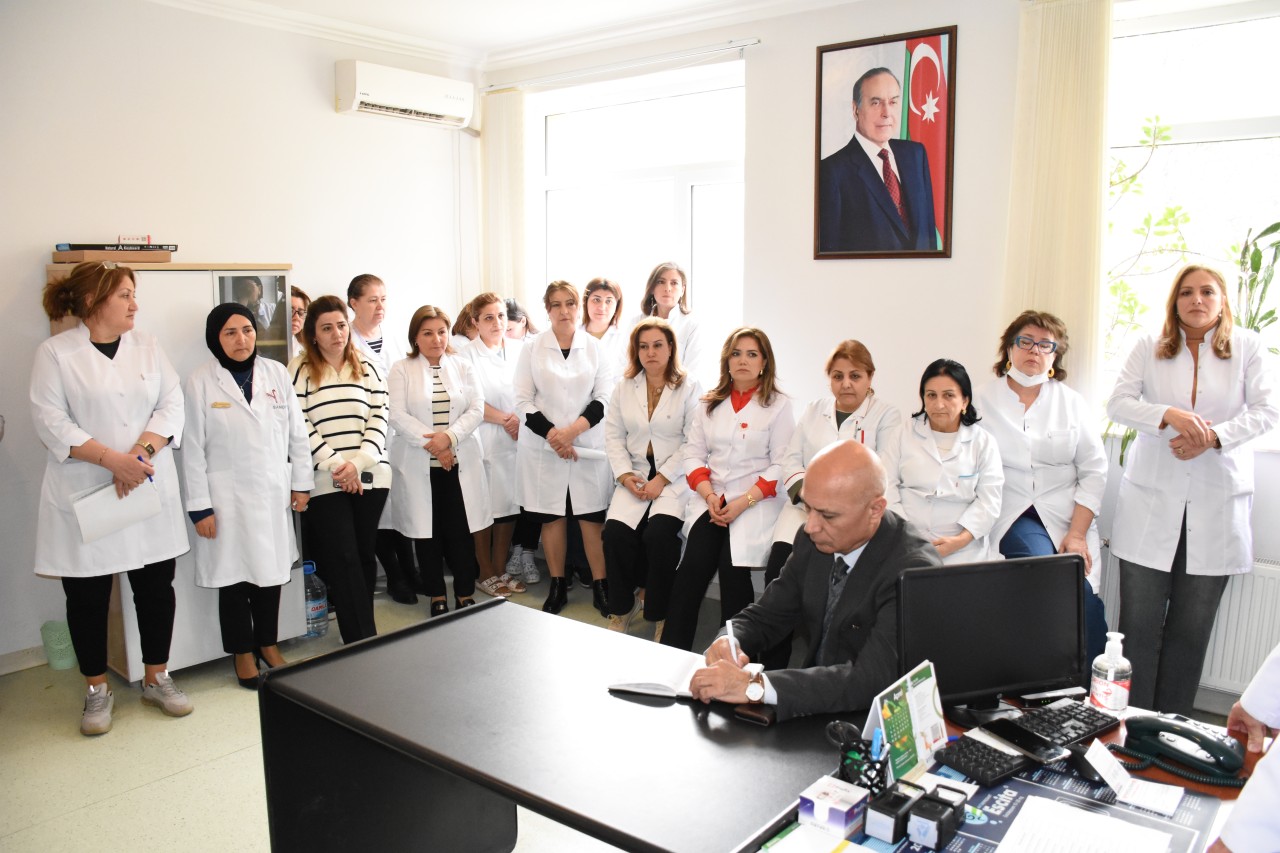YAP Qaradağ rayon təşkilatı Zərifə Əliyevanın anım günü qeyd etdi - FOTOLAR