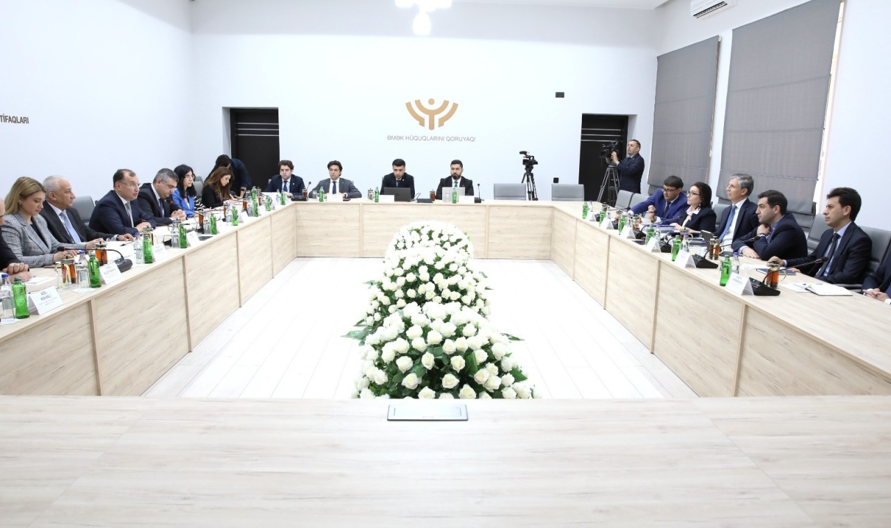 AHİK ilə Sosial Tədqiqatlar Mərkəzi arasında Memorandum imzalanıb - FOTOLAR