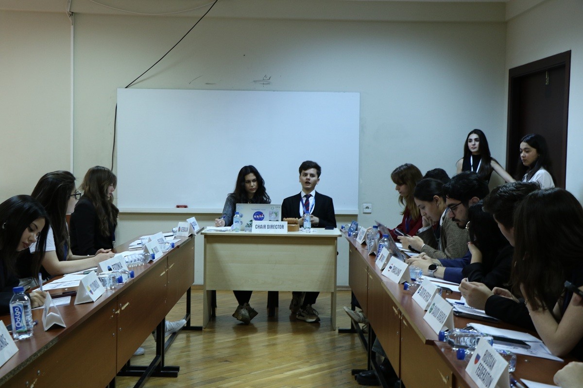 Qərbi Azərbaycana qayıdış mövzusu tələbələrin diplomatik gündəmində - FOTOLAR