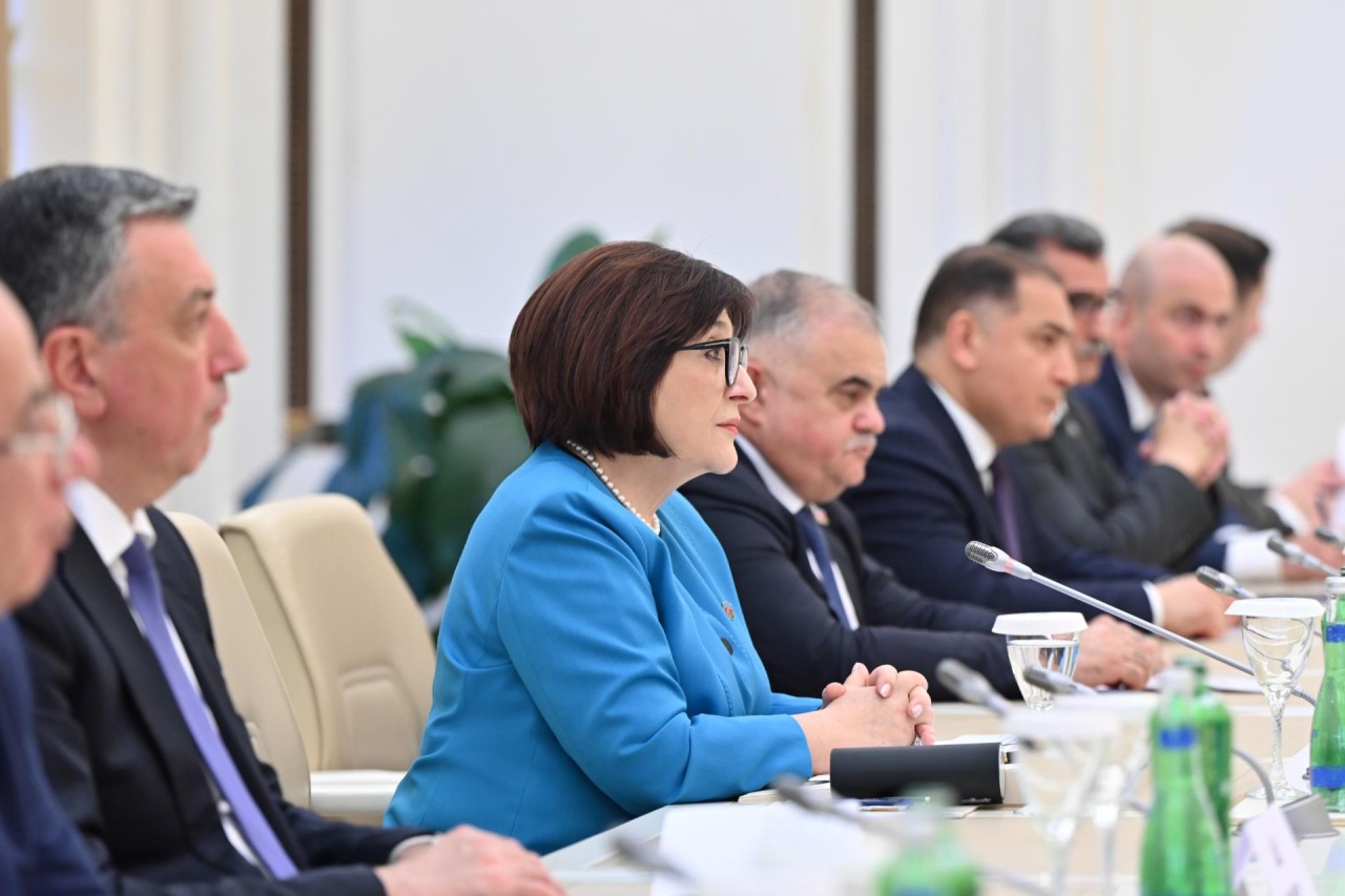 Gürcüstan Prezidenti Milli Məclisdə olub - FOTOLAR