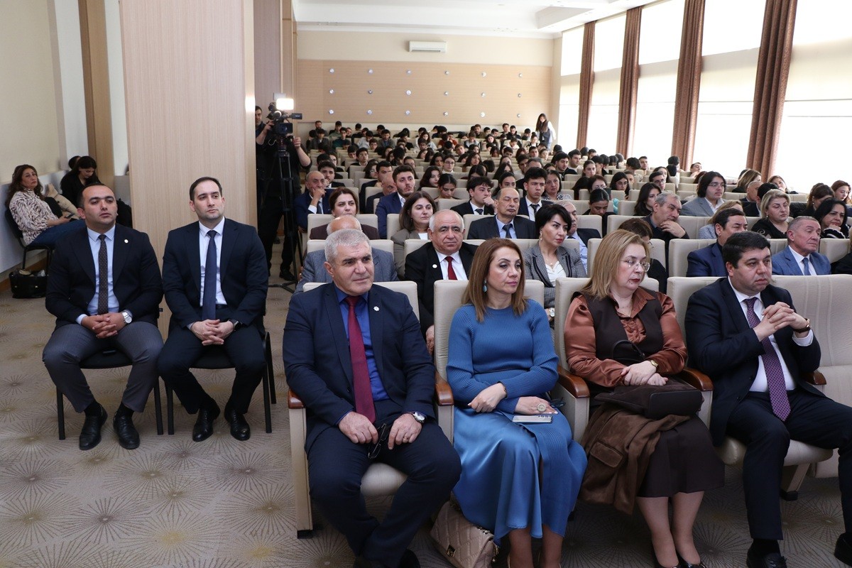 “Qərbi Azərbaycan memarlıq irsinin tədqiqi” laboratoriyası fəaliyyətə başladı - FOTOLAR