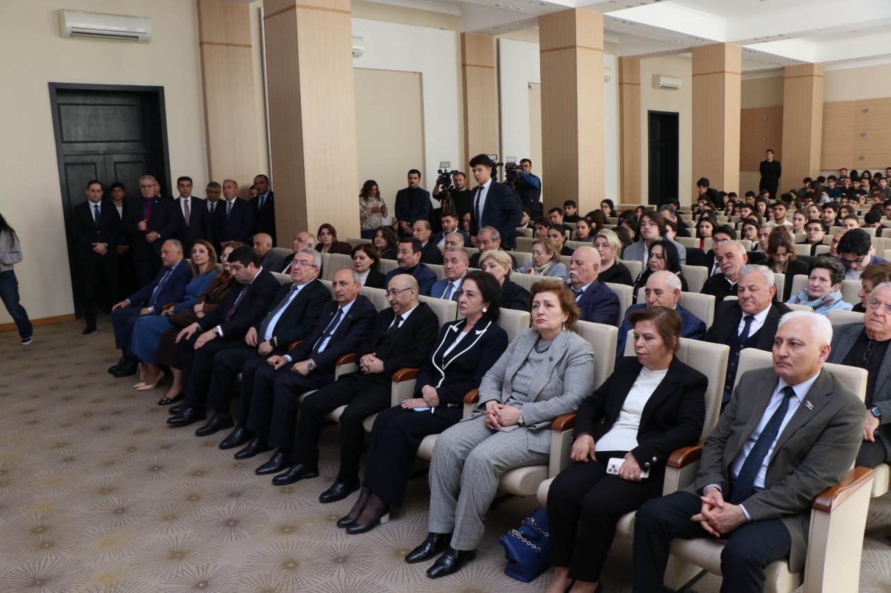 “Qərbi Azərbaycan memarlıq irsinin tədqiqi” laboratoriyası fəaliyyətə başladı - FOTOLAR