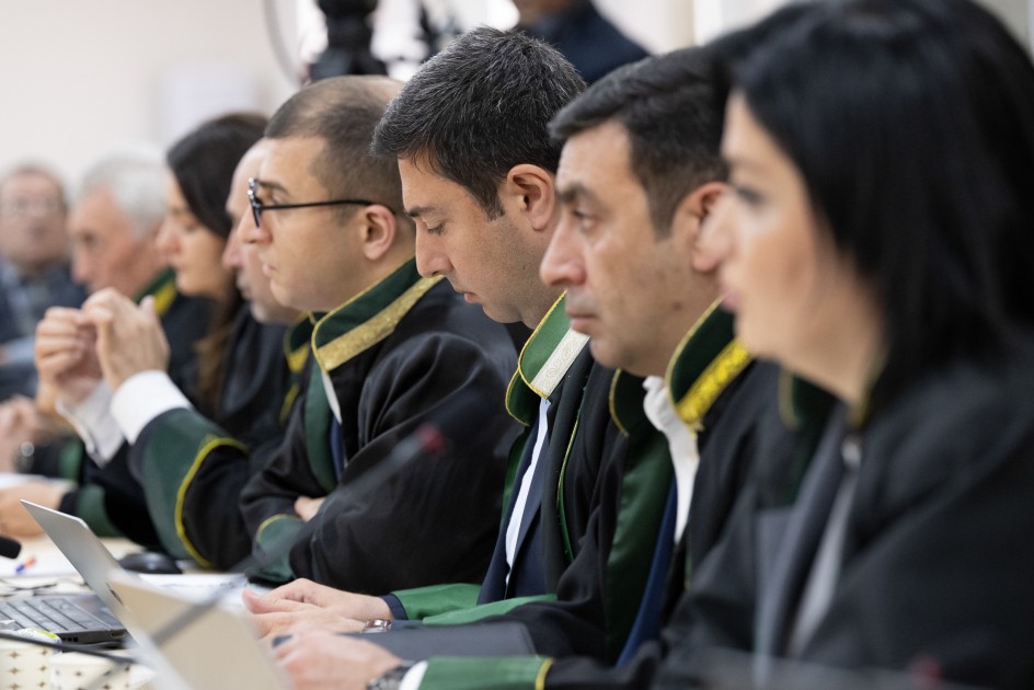 "Humanitar dəhliz əhalini tələyə salmaq üçün qurulmuş "ölüm zonası" idi" - Şahidlər danışdı