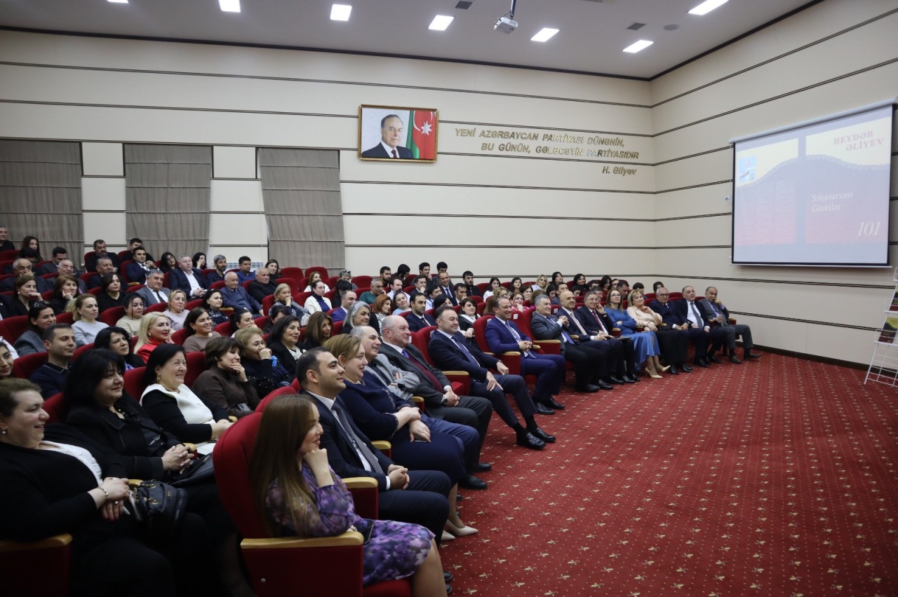 YAP Yasamal rayon təşkilatında “Səhnəarxası görüşlər” kitabının təqdimatı oldu - FOTOLAR