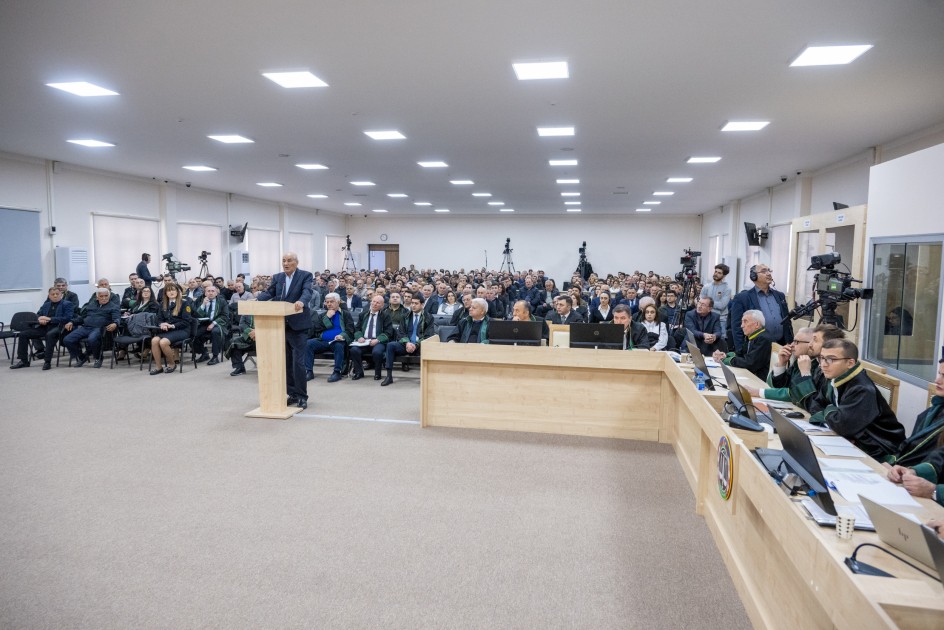 "İnsanların barmaqlarını, meyitlərin qulaqlarını kəsirdilər" - Xocalı qatili olduğunu etiraf etdi