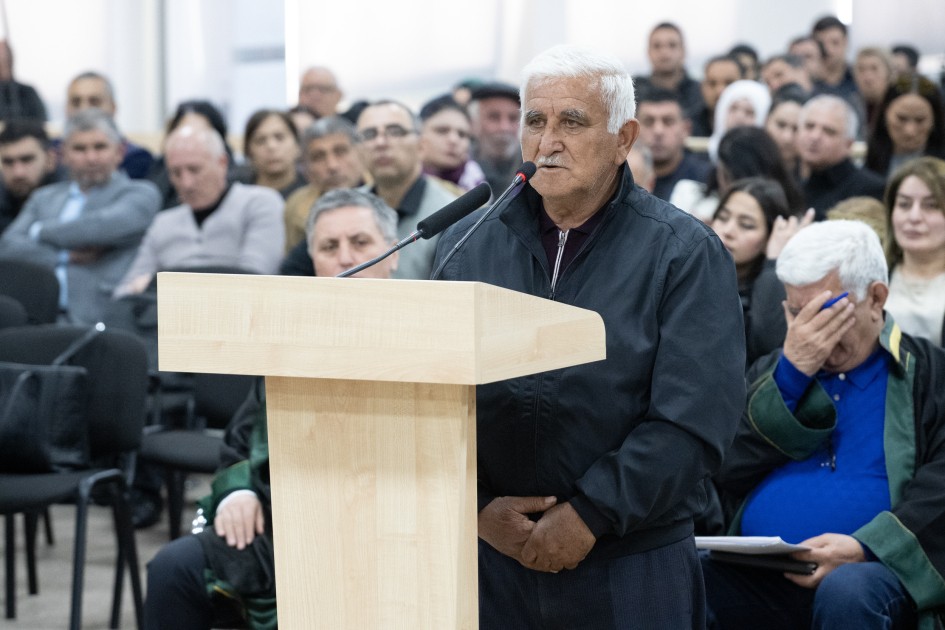 "İnsanların barmaqlarını, meyitlərin qulaqlarını kəsirdilər" - Xocalı qatili olduğunu etiraf etdi