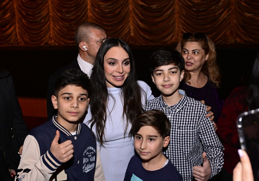 Leyla Əliyeva “Zoluşka”nı izlədi - FOTOLAR