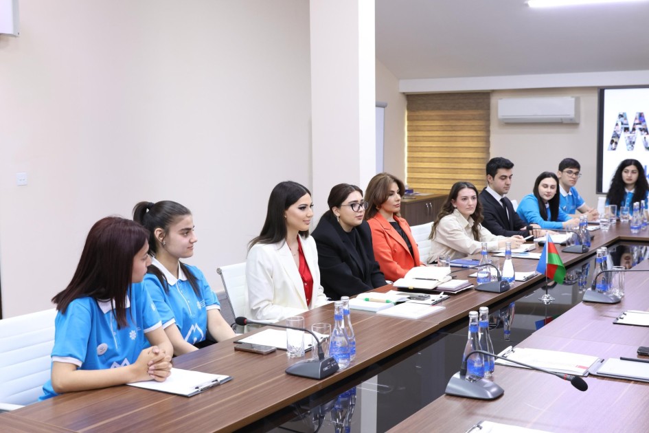 Əhməd İsmayılov MEDİA könüllüləri ilə görüşdü - FOTOLAR