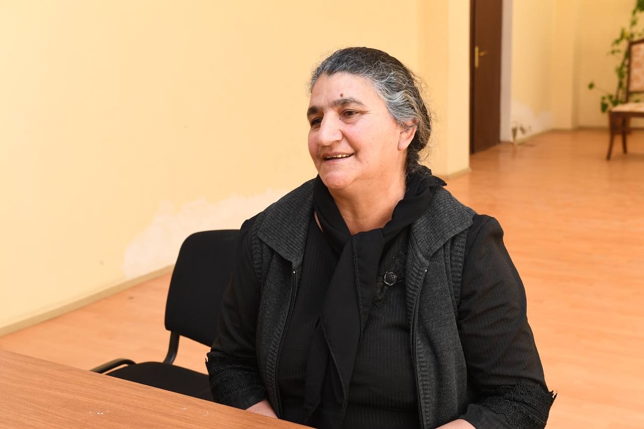 Komitə sədri məcburi köçkünlərin müraciətlərini dinlədi - FOTOLAR