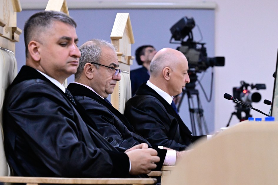 Xocalı soyqırımına rəhbərlik edənlərin adları açıqlandı - Məhkəmə (FOTOLAR)