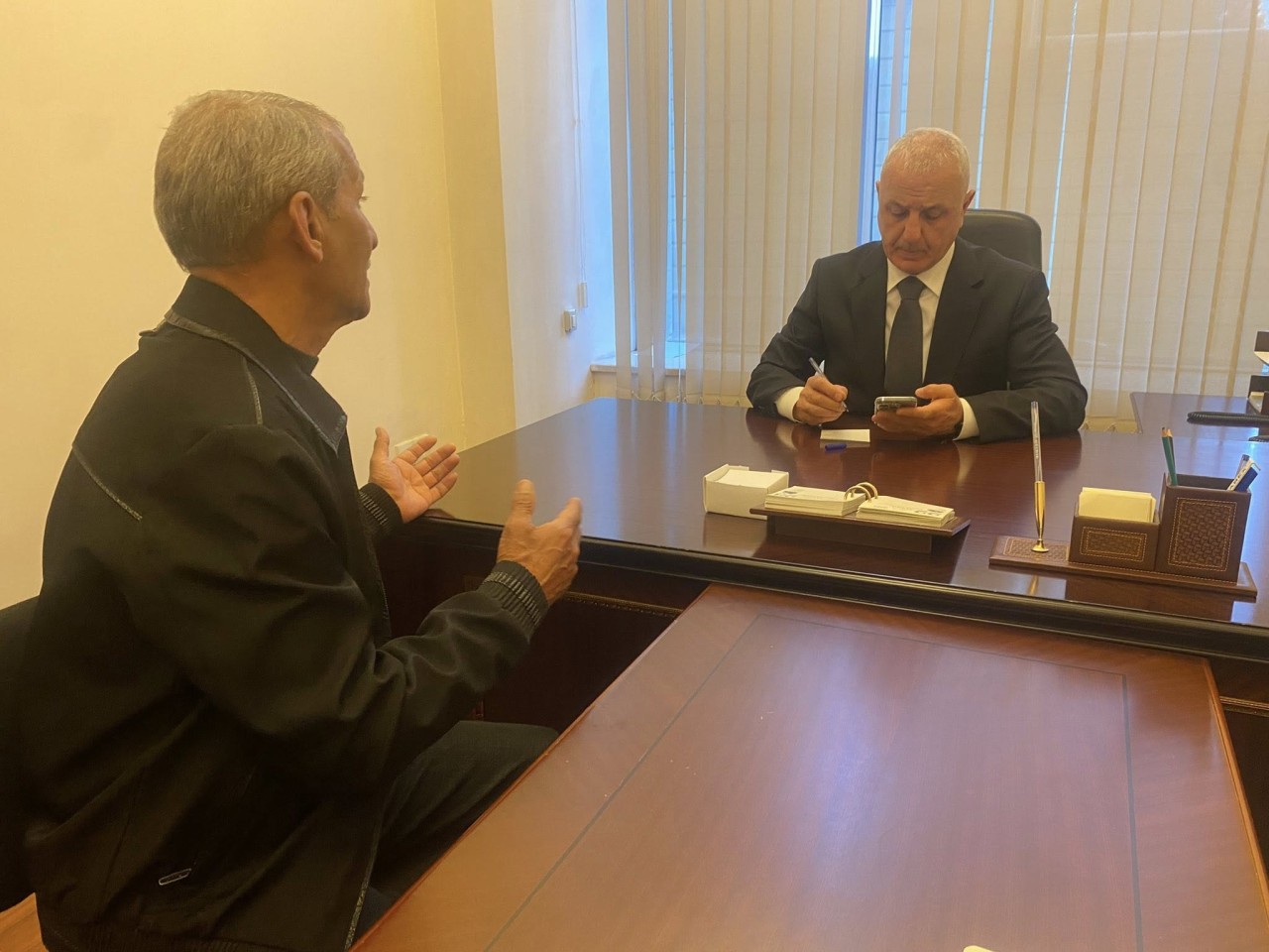 Deputat Ülvi Quliyev vətəndaşları qəbul etdi - FOTOLAR