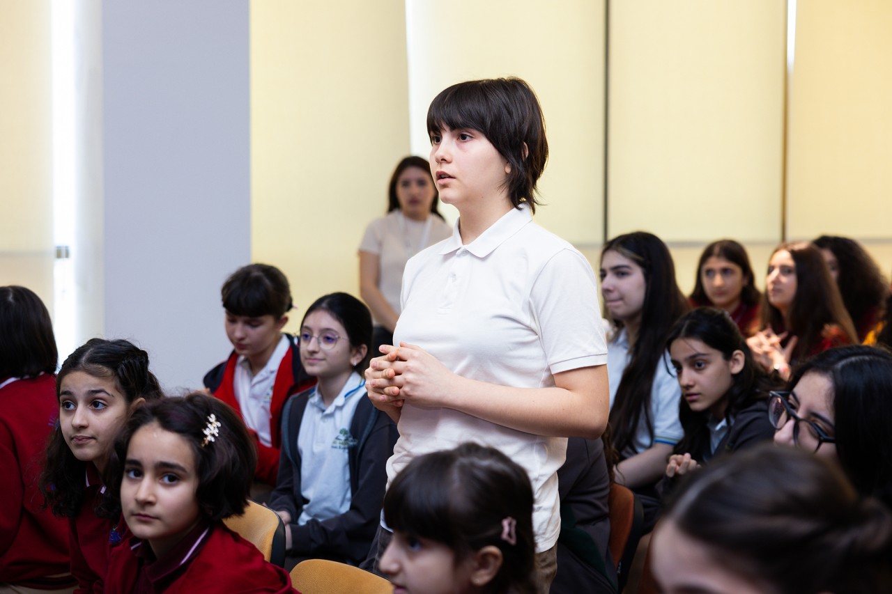 RİNN “İKT-də Qızlar” Günü münasibətilə tədbir təşkil edib - FOTOLAR