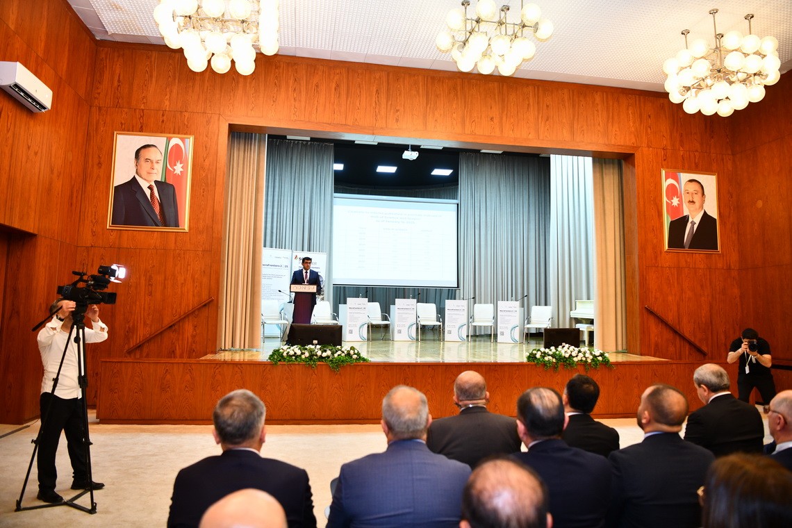 ADNSU-da beynəlxalq elmi konfrans keçirilir - FOTOLAR