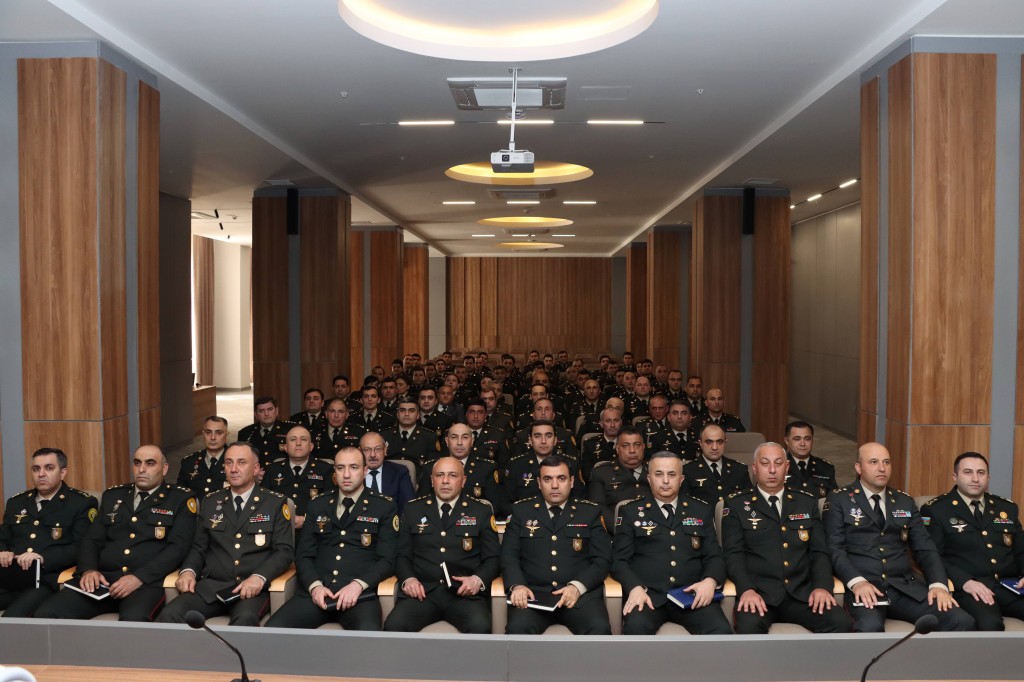 SOMDA-nın hərbi qulluqçularına orden və medallar təqdim olunub - FOTOLAR