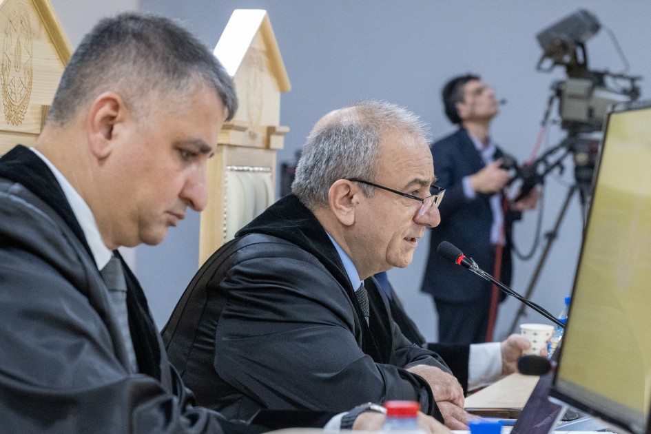 "Ermənilər əvvəlcə daş terroruna başladılar" - Məhkəmə