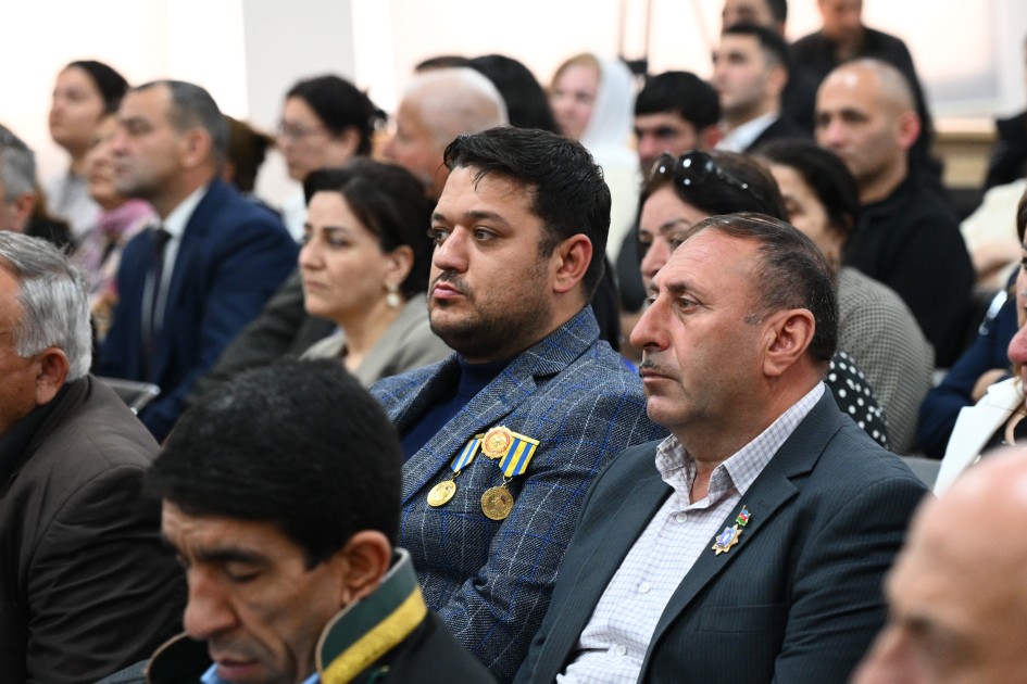 "Ermənilər əvvəlcə daş terroruna başladılar" - Məhkəmə