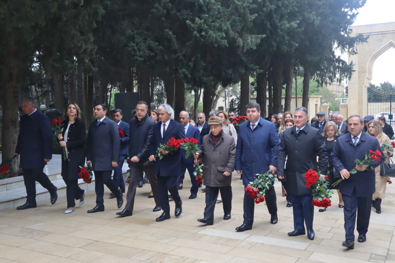 YAP Yasamal rayon təşkilatı Zərifə Əliyevaya həsr olunmuş tədbir keçirdi - FOTOLAR