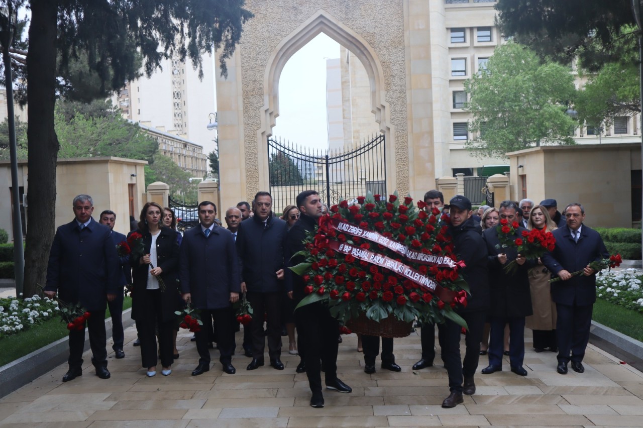 YAP Yasamal rayon təşkilatı Zərifə Əliyevaya həsr olunmuş tədbir keçirdi - FOTOLAR