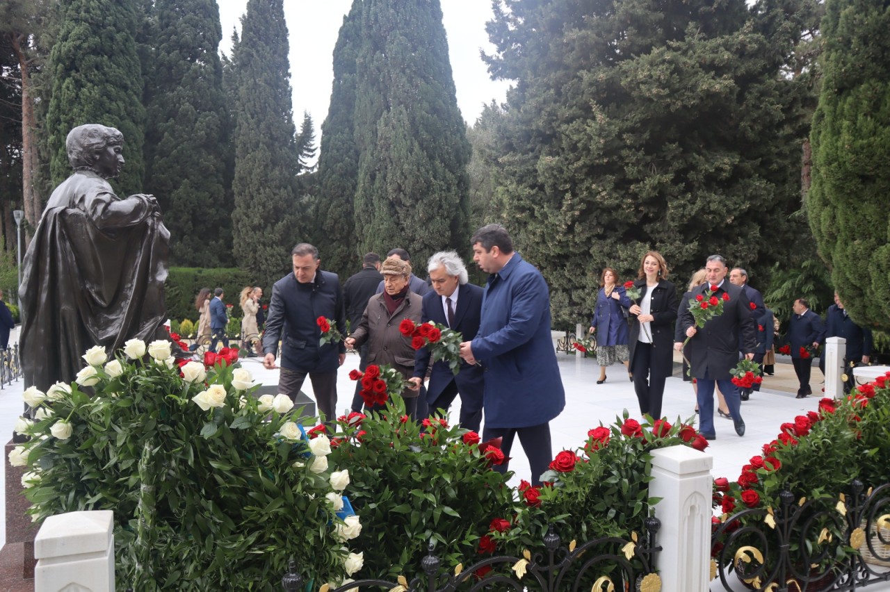 YAP Yasamal rayon təşkilatı Zərifə Əliyevaya həsr olunmuş tədbir keçirdi - FOTOLAR