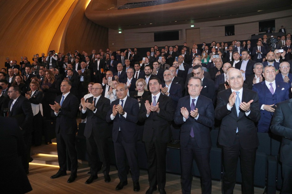 Bakıda Azərbaycan-İran biznes forumu keçirildi - YENİLƏNİB (FOTOLAR)