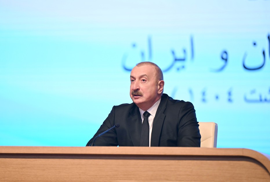 Bakıda Azərbaycan-İran biznes forumu keçirildi - YENİLƏNİB (FOTOLAR)