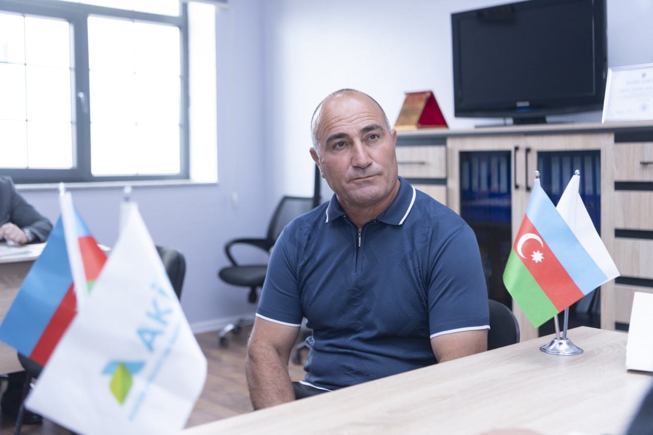 Ağalıda torpağın əkin məqsədli istifadəsinə dair icarə müqavilələrinin imzalanmasına başlanılıb - FOTOLAR