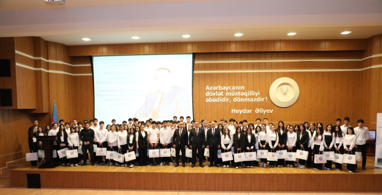 Suraxanıda Heydər Əliyevlə bağlı maarifləndirici tədbir keçirilib - FOTOLAR