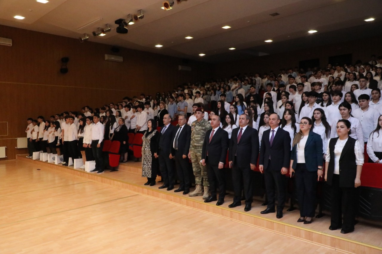 Suraxanıda Heydər Əliyevlə bağlı maarifləndirici tədbir keçirilib - FOTOLAR
