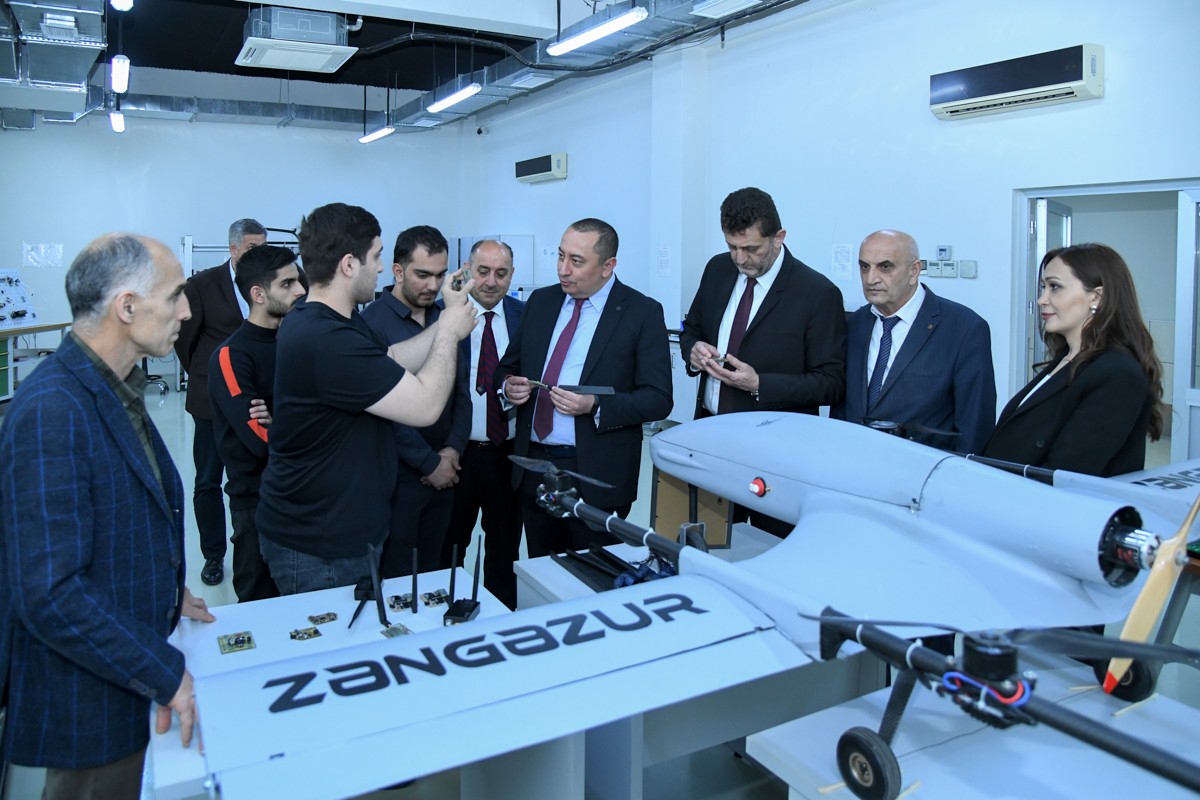 Türkiyənin  “ROKETSAN” şirkətinin nümayəndələri BMU-da - FOTOLAR