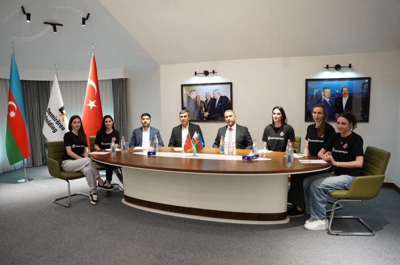 “Azərlotereya”nın sponsorluğu ilə yeni voleybol komandası yaradılıb - FOTOLAR