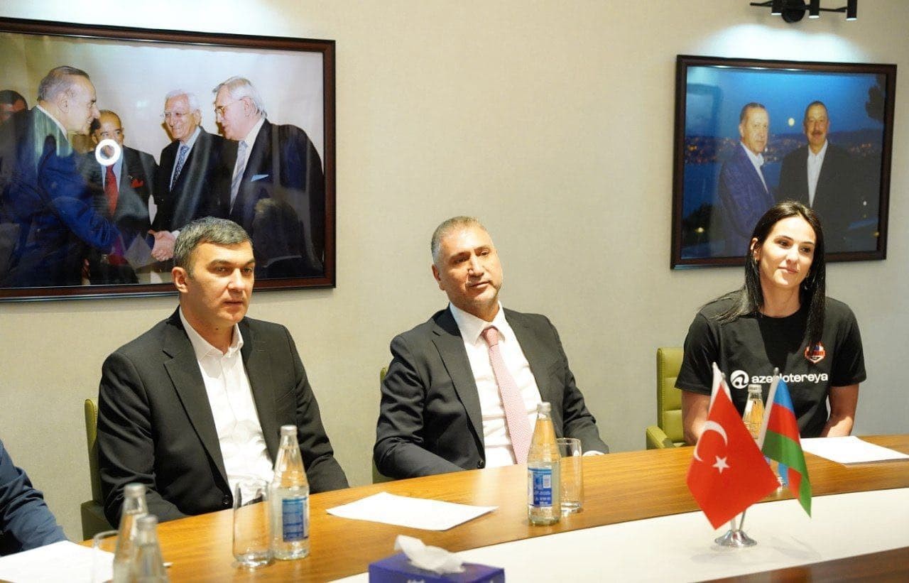 “Azərlotereya”nın sponsorluğu ilə yeni voleybol komandası yaradılıb - FOTOLAR