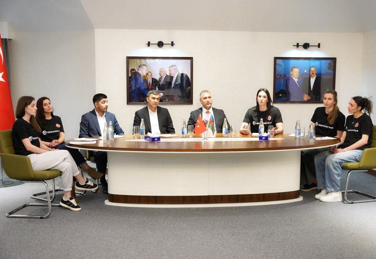 “Azərlotereya”nın sponsorluğu ilə yeni voleybol komandası yaradılıb - FOTOLAR