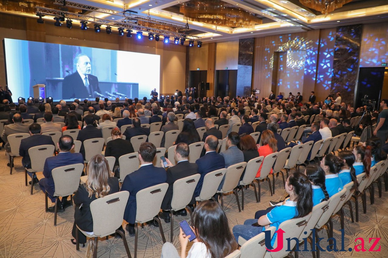 “İctimai proseslər media müstəvisində” mövzusunda II Forumun açılış mərasimi keçirildi - FOTOLAR
