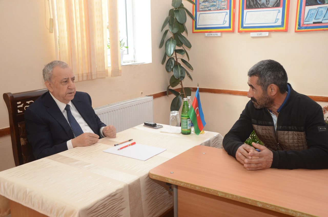 Malik İsaqov rayon sakinləri ilə növbəti səyyar qəbul keçirdi - FOTOLAR