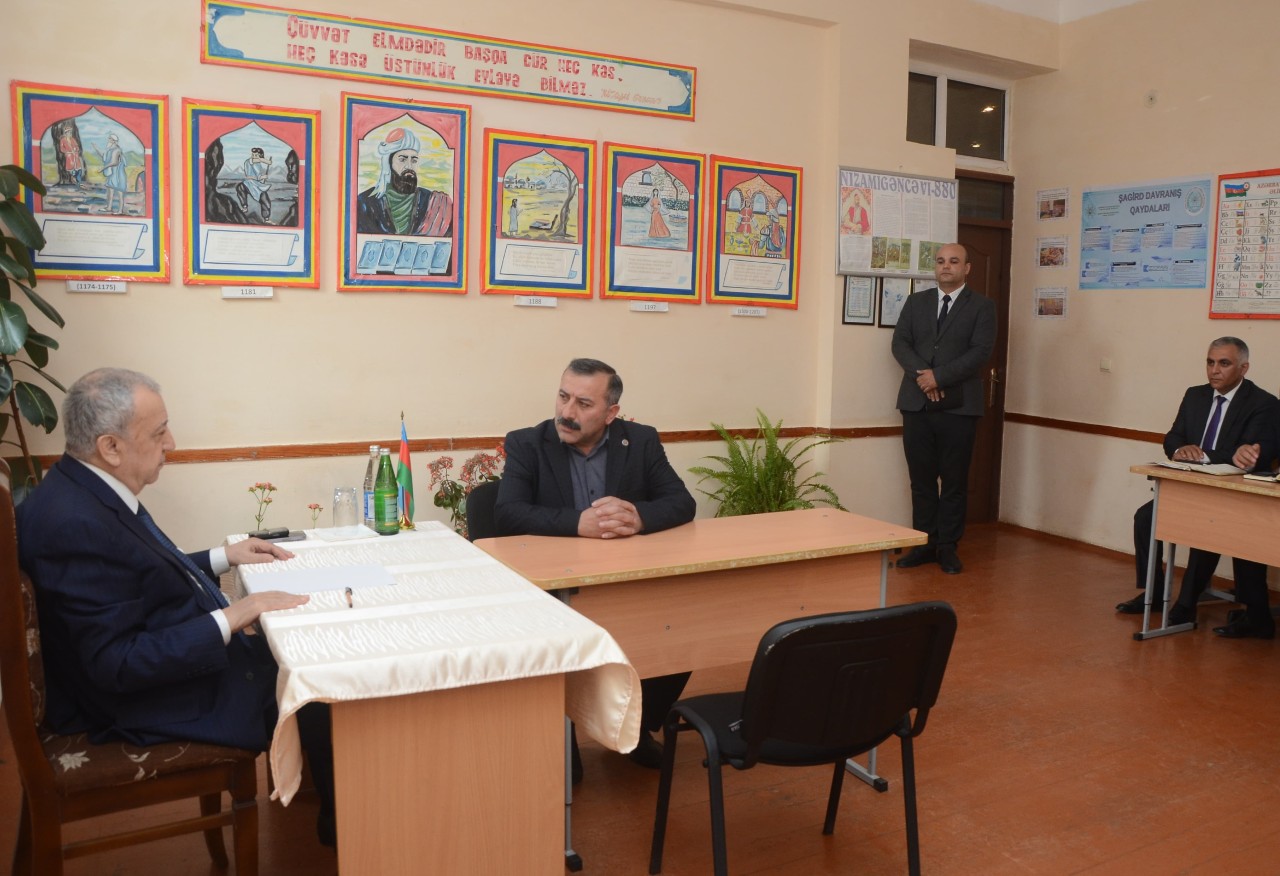 Malik İsaqov rayon sakinləri ilə növbəti səyyar qəbul keçirdi - FOTOLAR