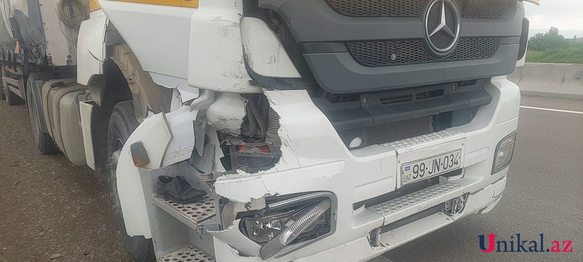 Ağstafada iki yük maşını toqquşdu - FOTOLAR