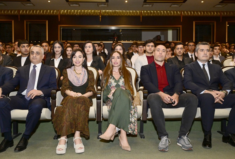 Leyla və Arzu Əliyevalar Naxçıvanda - FOTOLAR